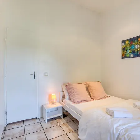 Casa vacanze Mas Des Cypres - Mazet 7 *