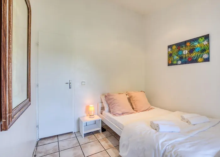 Casa de Férias Mas Des Cypres - Mazet 7 *